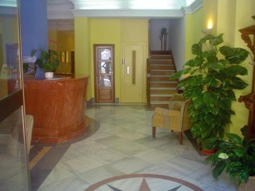 Hotel Paris 란야론 외부 사진